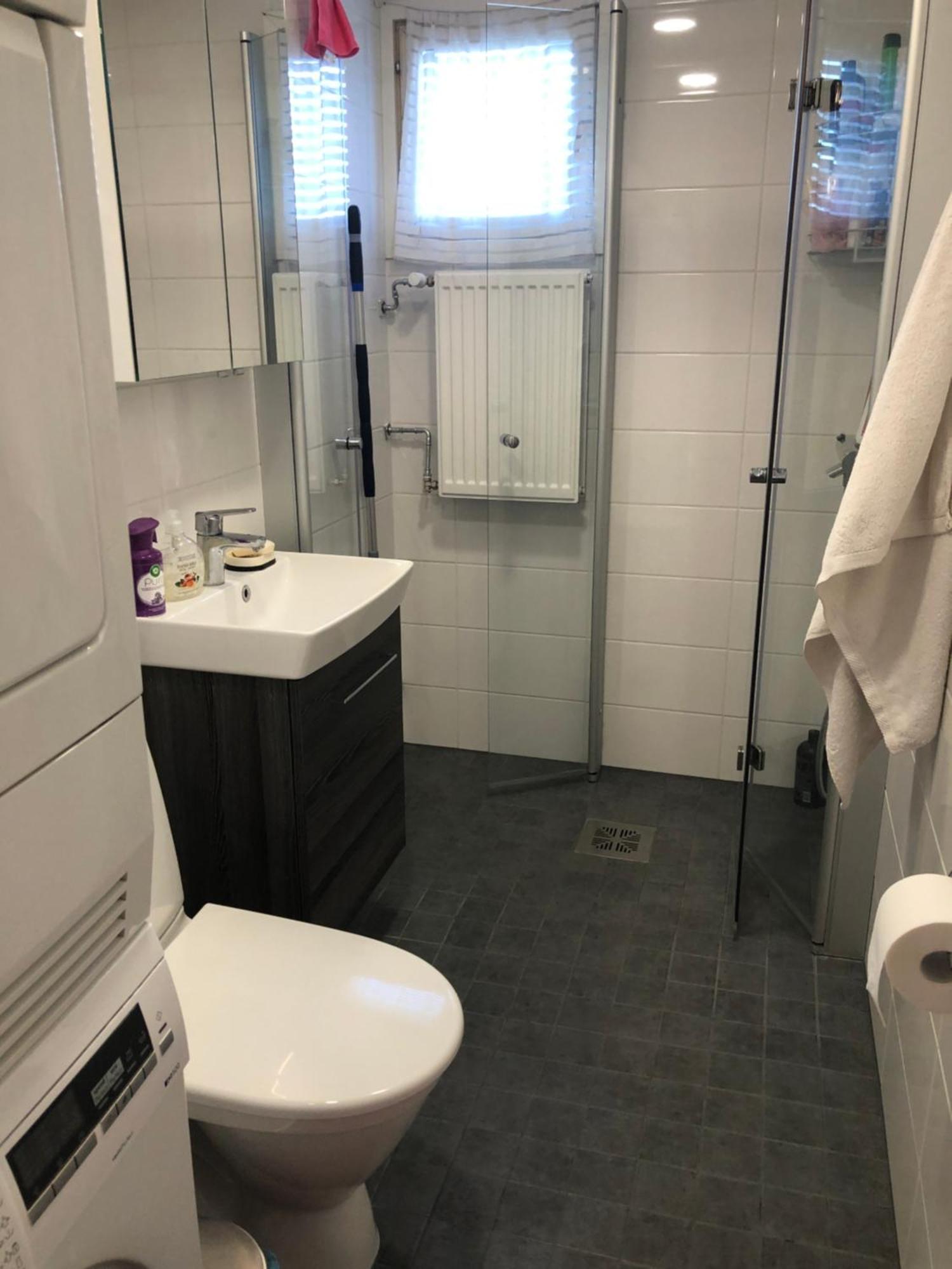 Sure Care Share 54 Sq 2 Bedrooms *